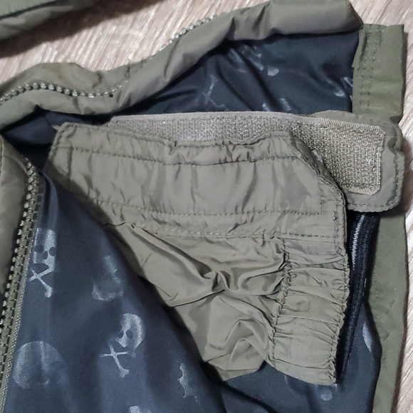 Snow suite - Picture 4 of 4